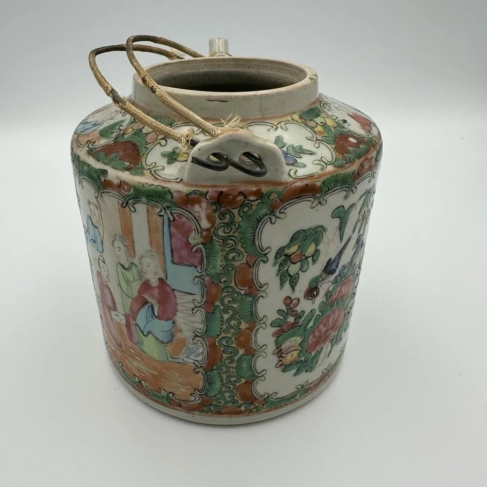Antique Chinese‎ Porcelain Famille Rose Medallion Tea Pot
